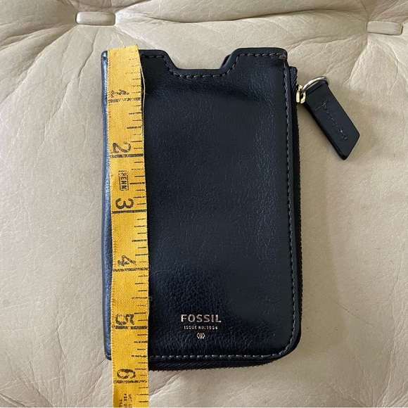 Fossil Genuine Cowhide Leather Mini Wallet/change holder and Phone Holder - Picture 5 of 8